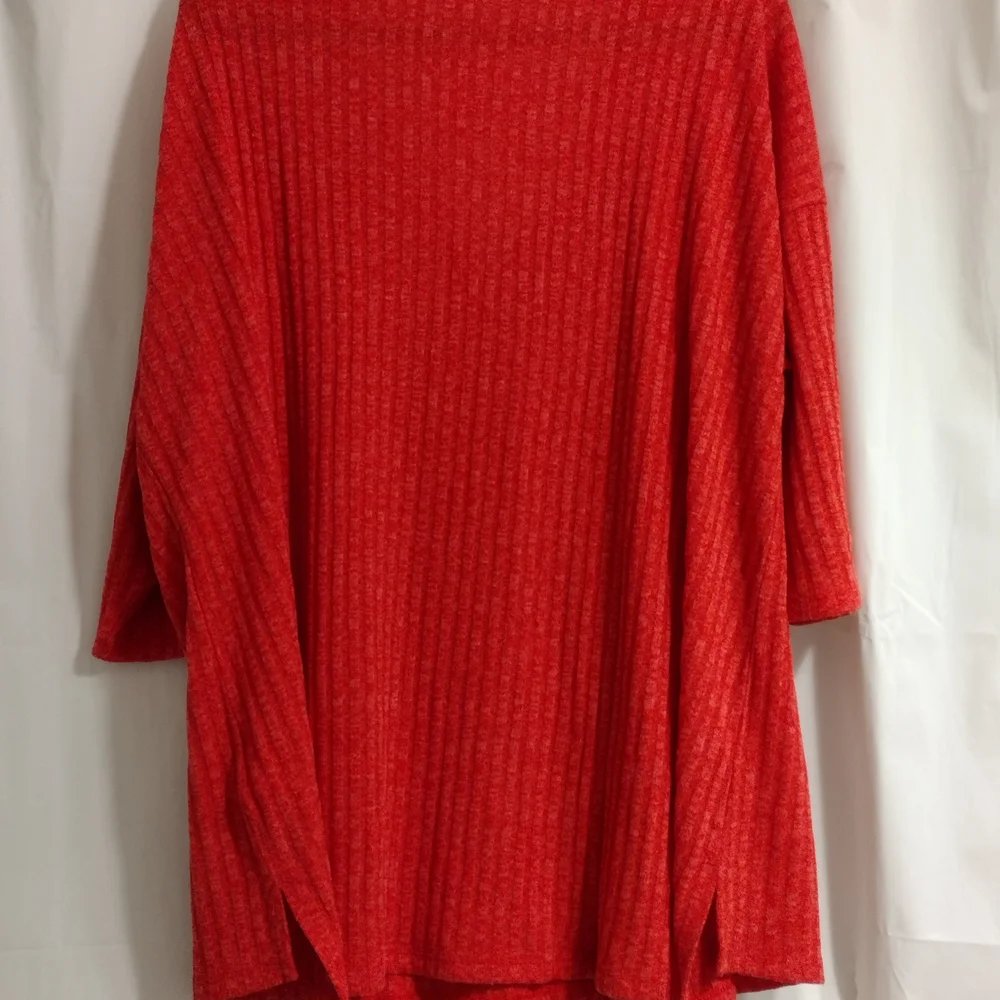 Faded Glory Women's Vibrant Red V-Neck Tunic - Picture 2 of 4